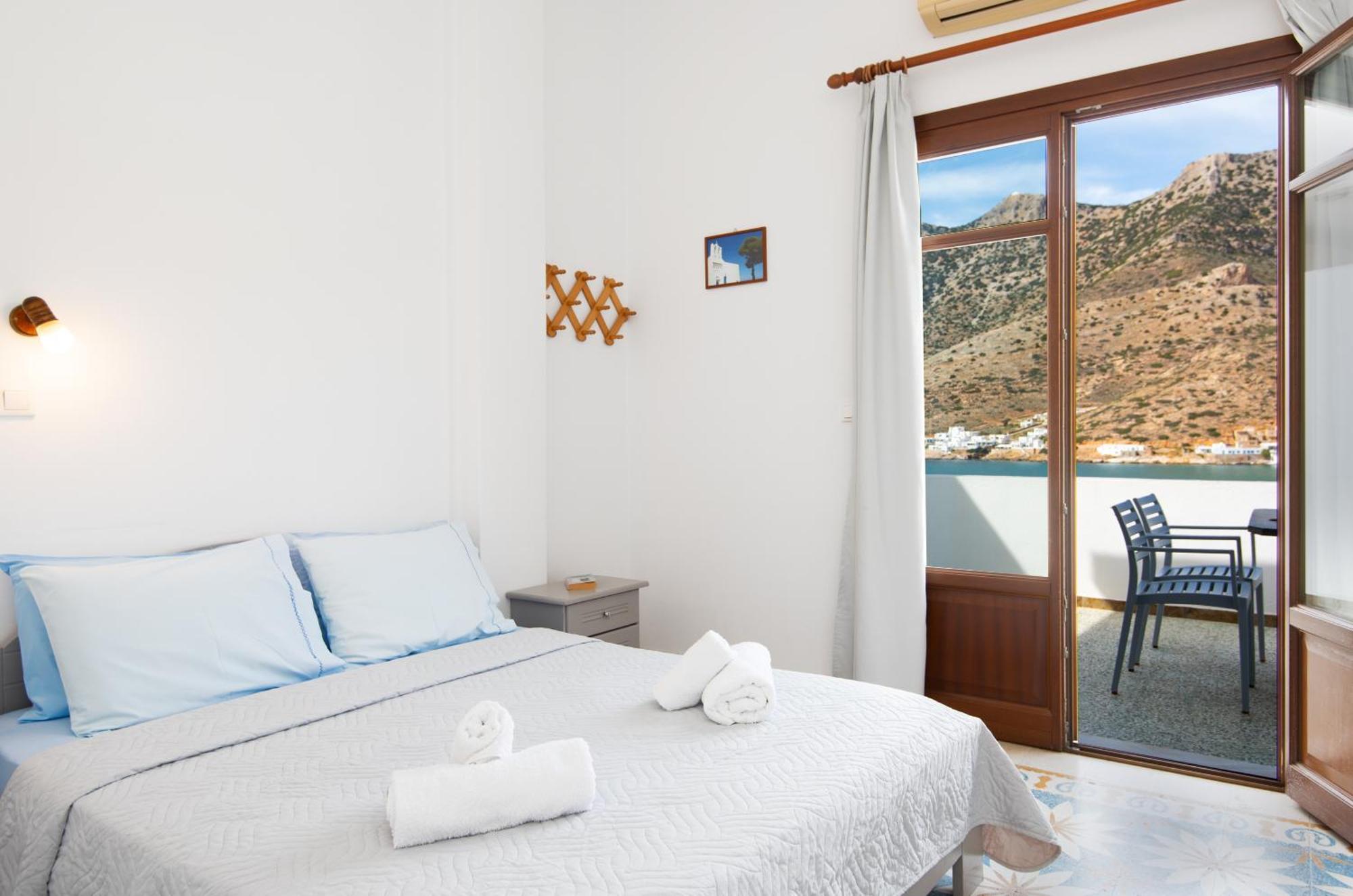 Simeon Rooms & Apartments Kamares  Bagian luar foto