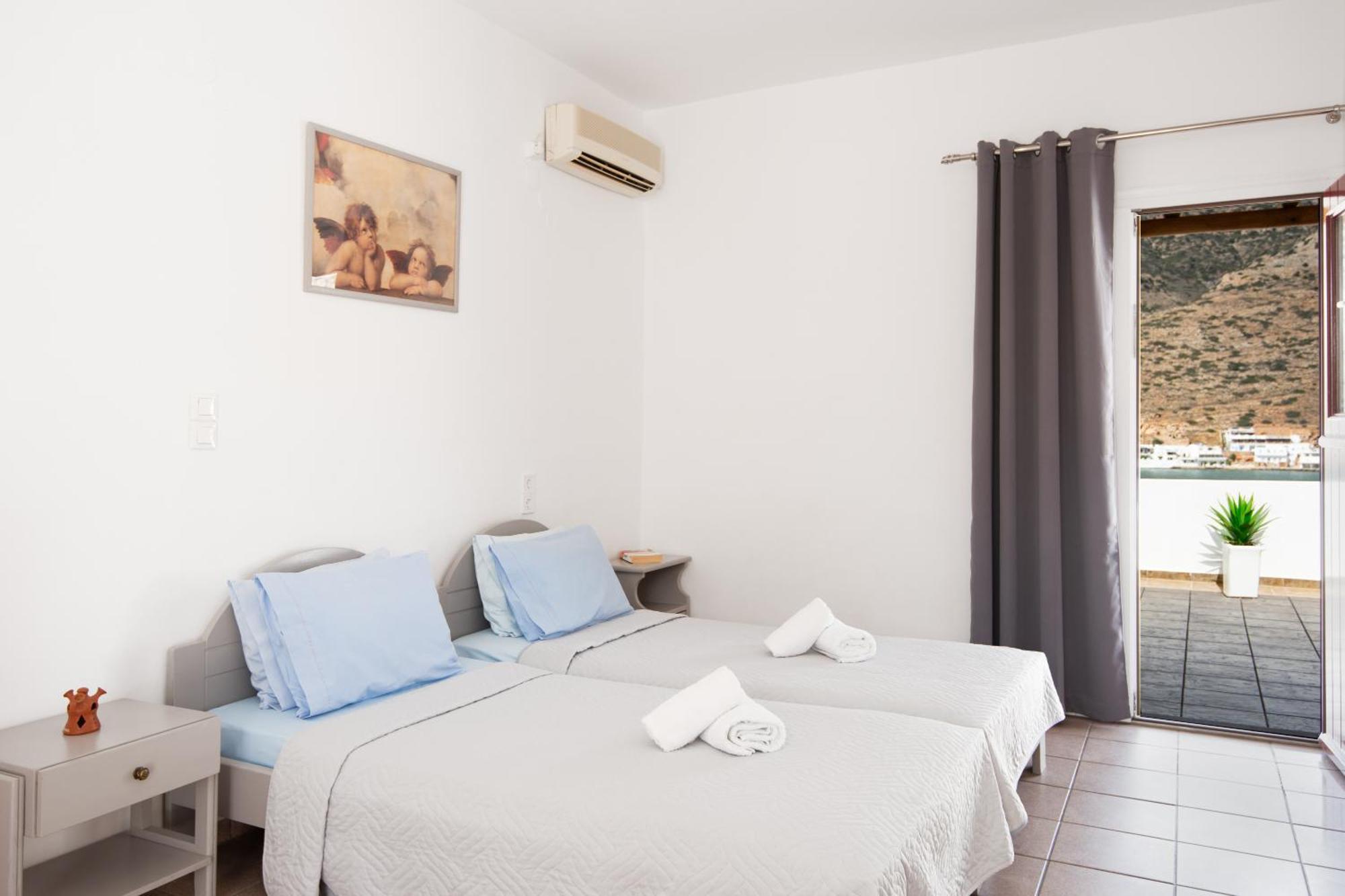 Simeon Rooms & Apartments Kamares  Bagian luar foto