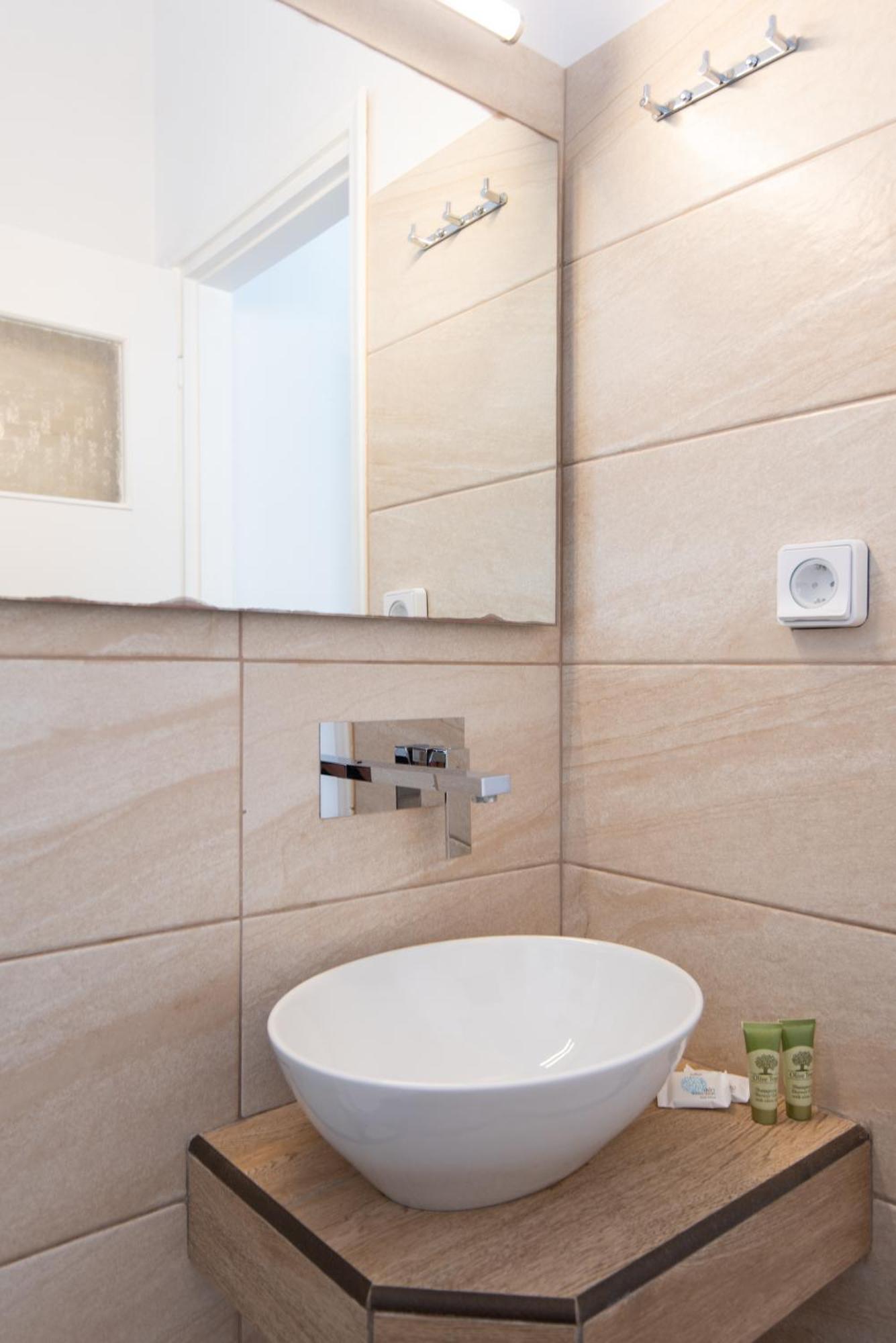 Simeon Rooms & Apartments Kamares  Bagian luar foto